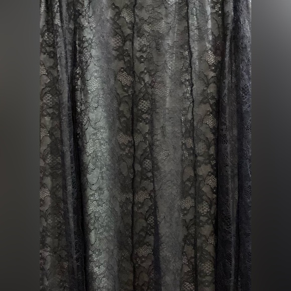 Free People Shape Of You Lace 2 piece Skirt Set in Navy Size Small - Picture 14 of 16